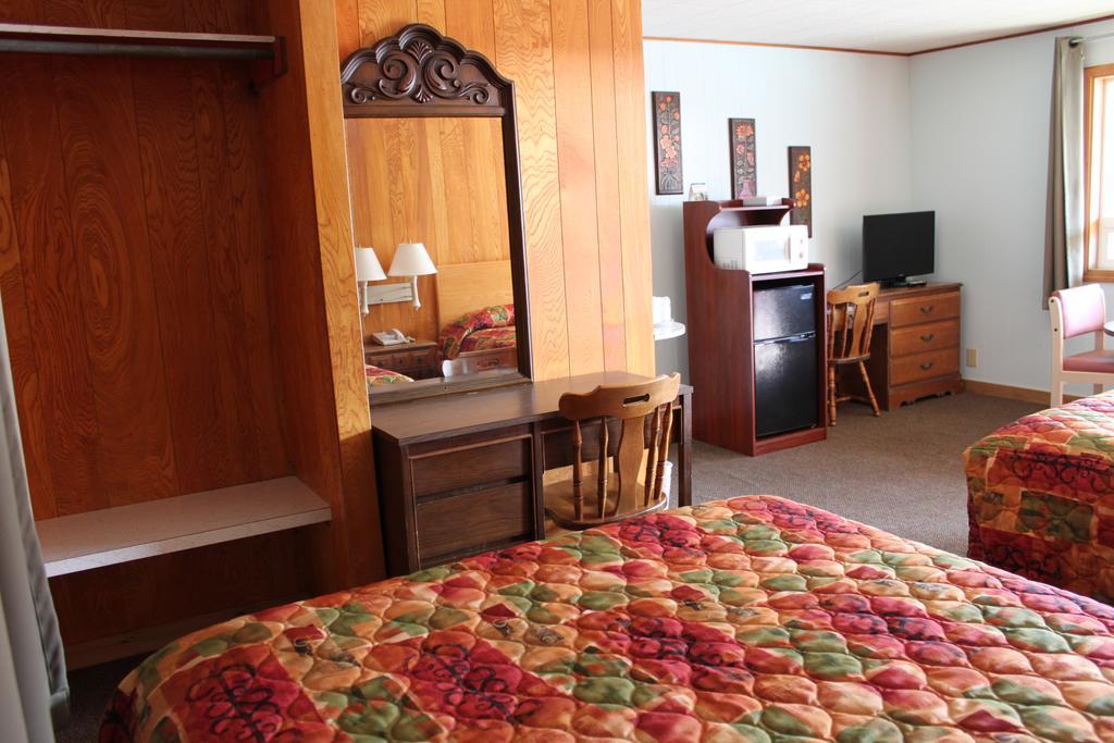 Wild Chinook Inn Голд-Бич Экстерьер фото